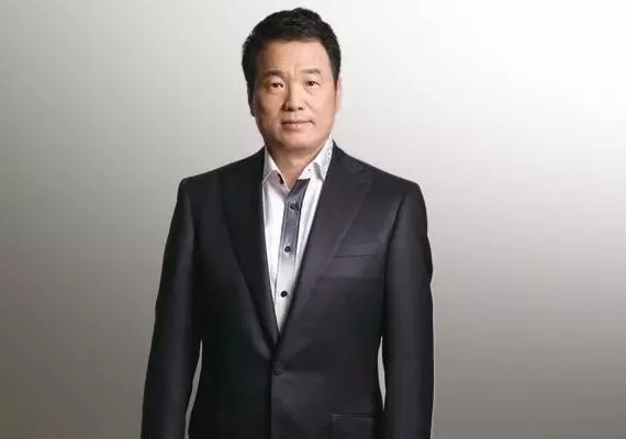 股融易 黄怒波