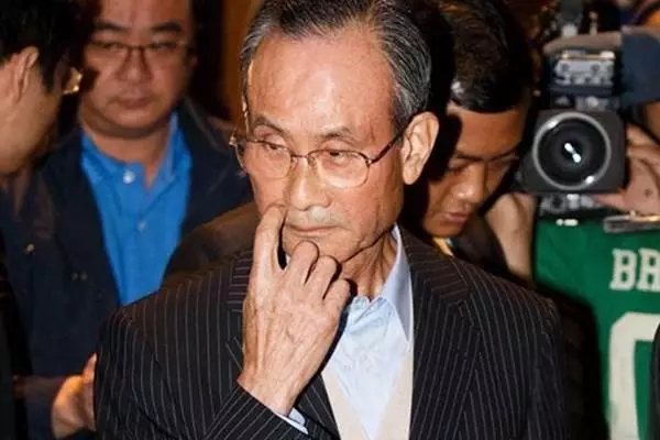 股融易 赵藤雄