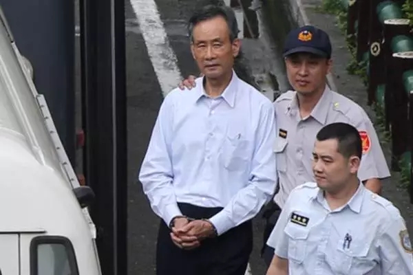 股融易 赵藤雄