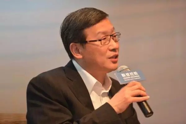 股融易 朱立南